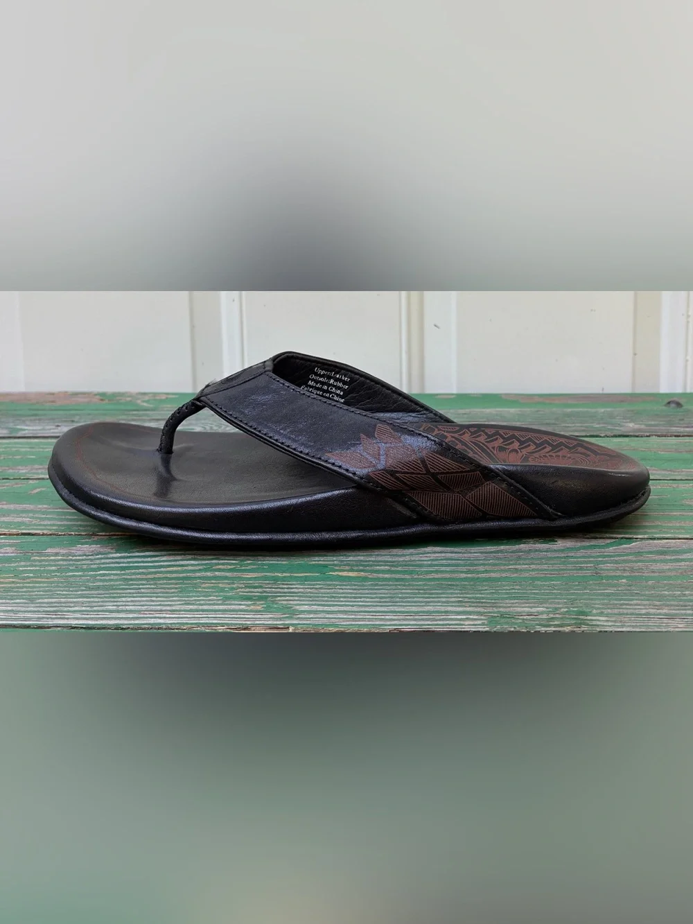 OluKai Kulia Leather Flip Flop Sandals Black Comfort Thong Sandals Mens Sz 9
